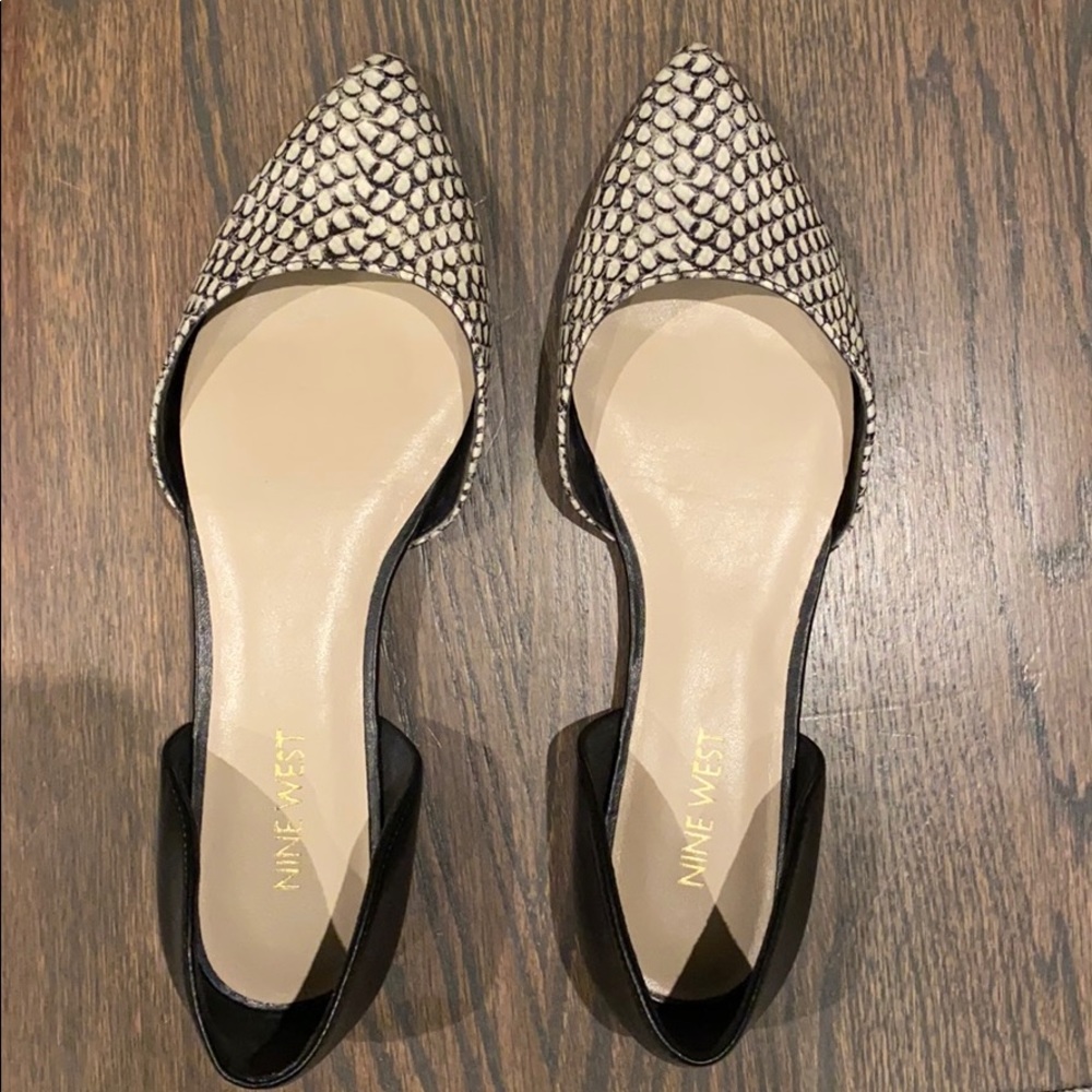 Nine West Pointed Toe flats